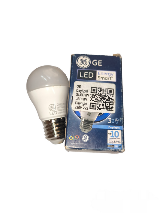 GE 3W LED bulb E27 daylight with packaging showing energy smart and 10-year life features