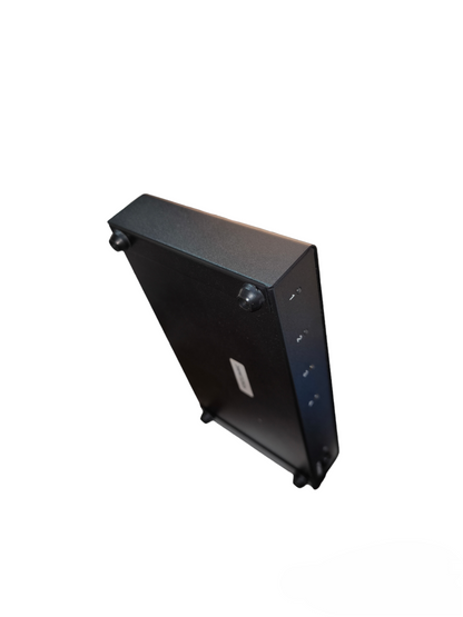 Grippes Splitter 1x4 Version 1.3 220V black cable adapter with four output ports