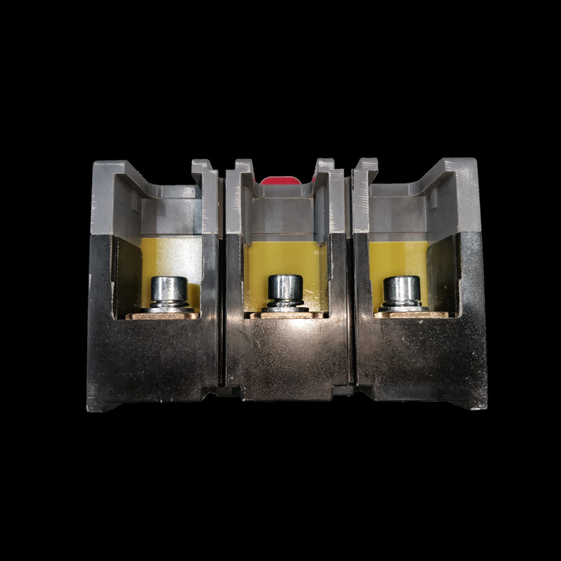 Himel 400A Industrial Circuit Breaker 3 Pole 35Kaic with sturdy metal construction and terminal screws