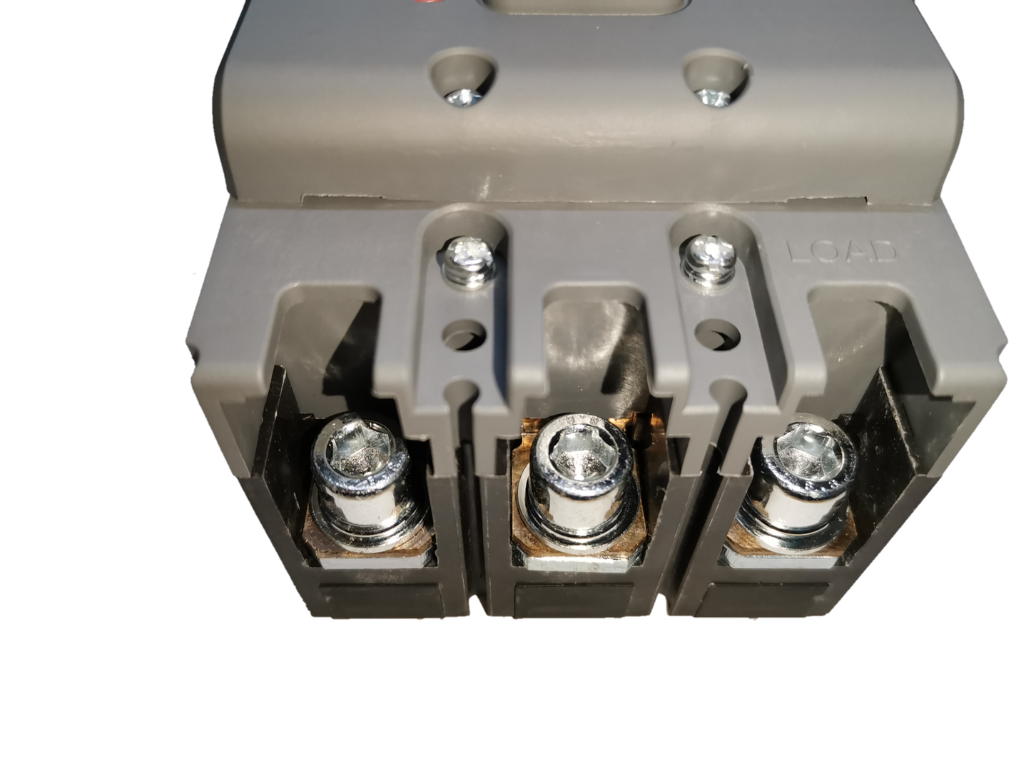 Close-up of Himel 63A 3 pole circuit breaker terminals showcasing high-quality electrical connections.