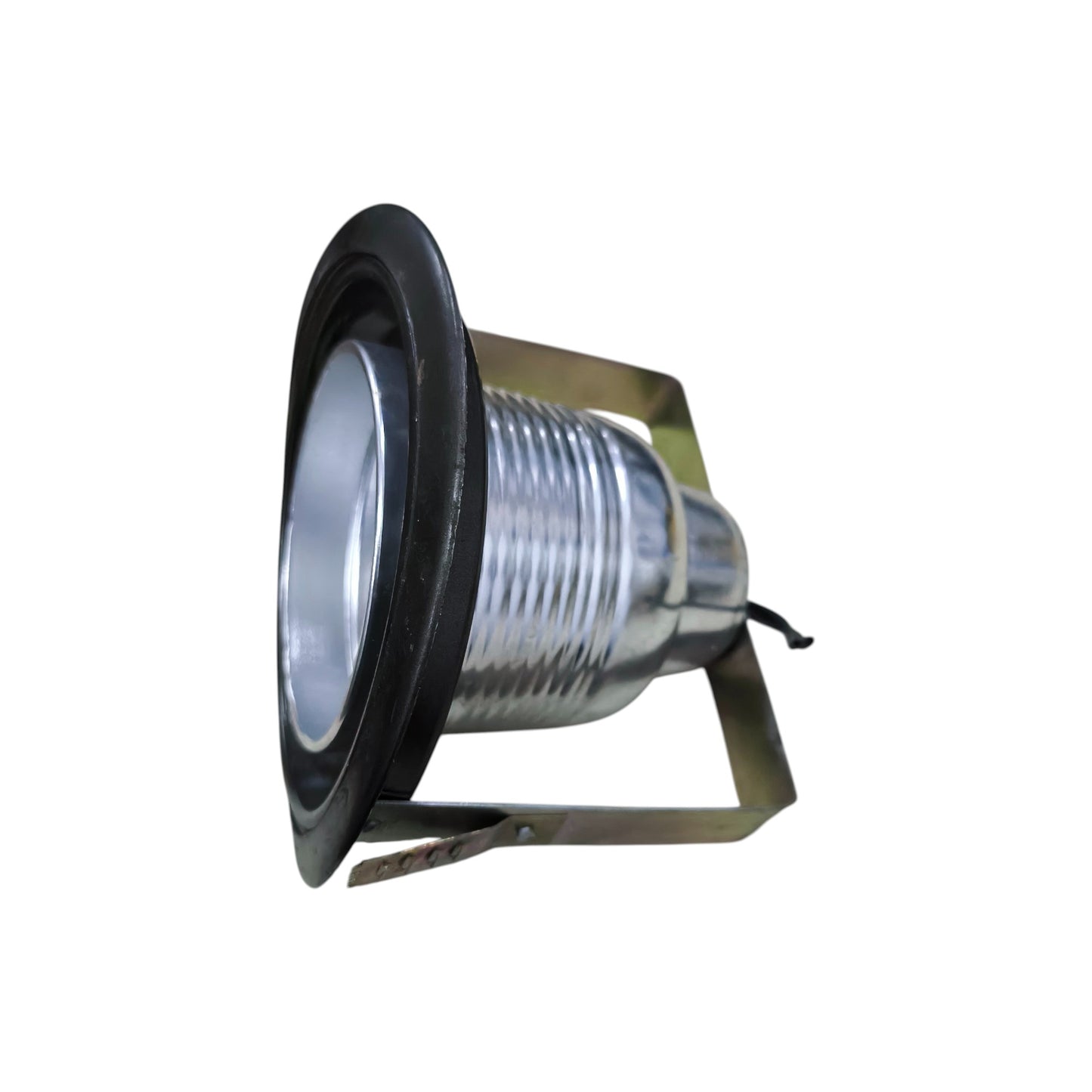 Down Light Fixture Silver Grey E27 recessed ceiling light with black trim and ribbed metal body