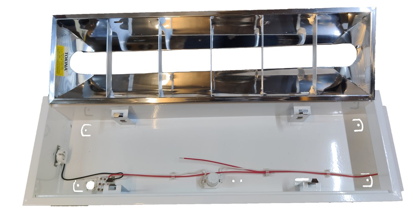 Tokina industrial aluminum reflector light with rectangular reflective panels and wiring for lighting installation