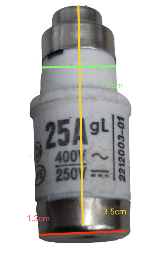 China made industrial fuse 25 amp 400 volt with white ceramic body and metal end caps