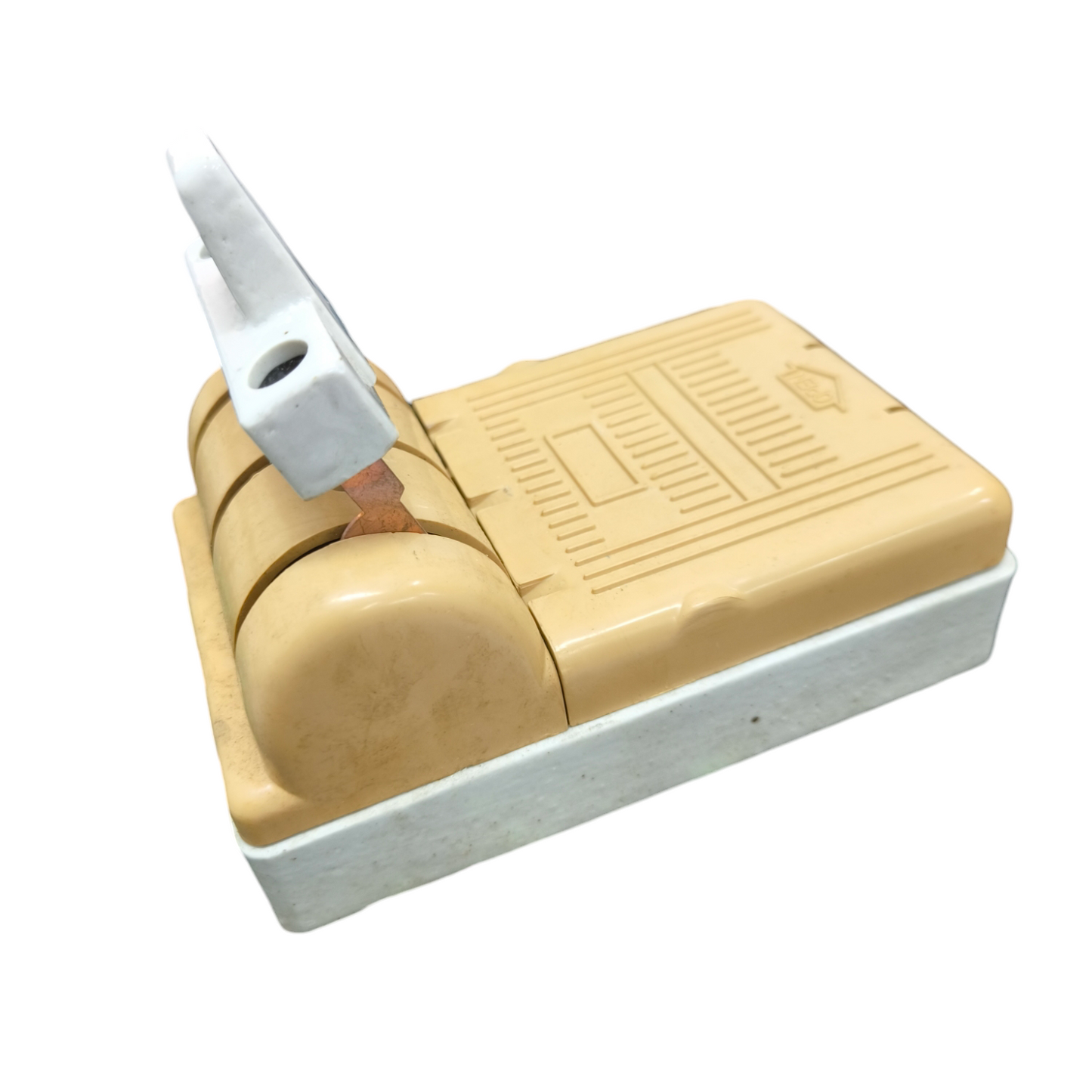 Taiyou Knife Switch 60A 3 Pole 3 Phase Single Throw with beige and white casing