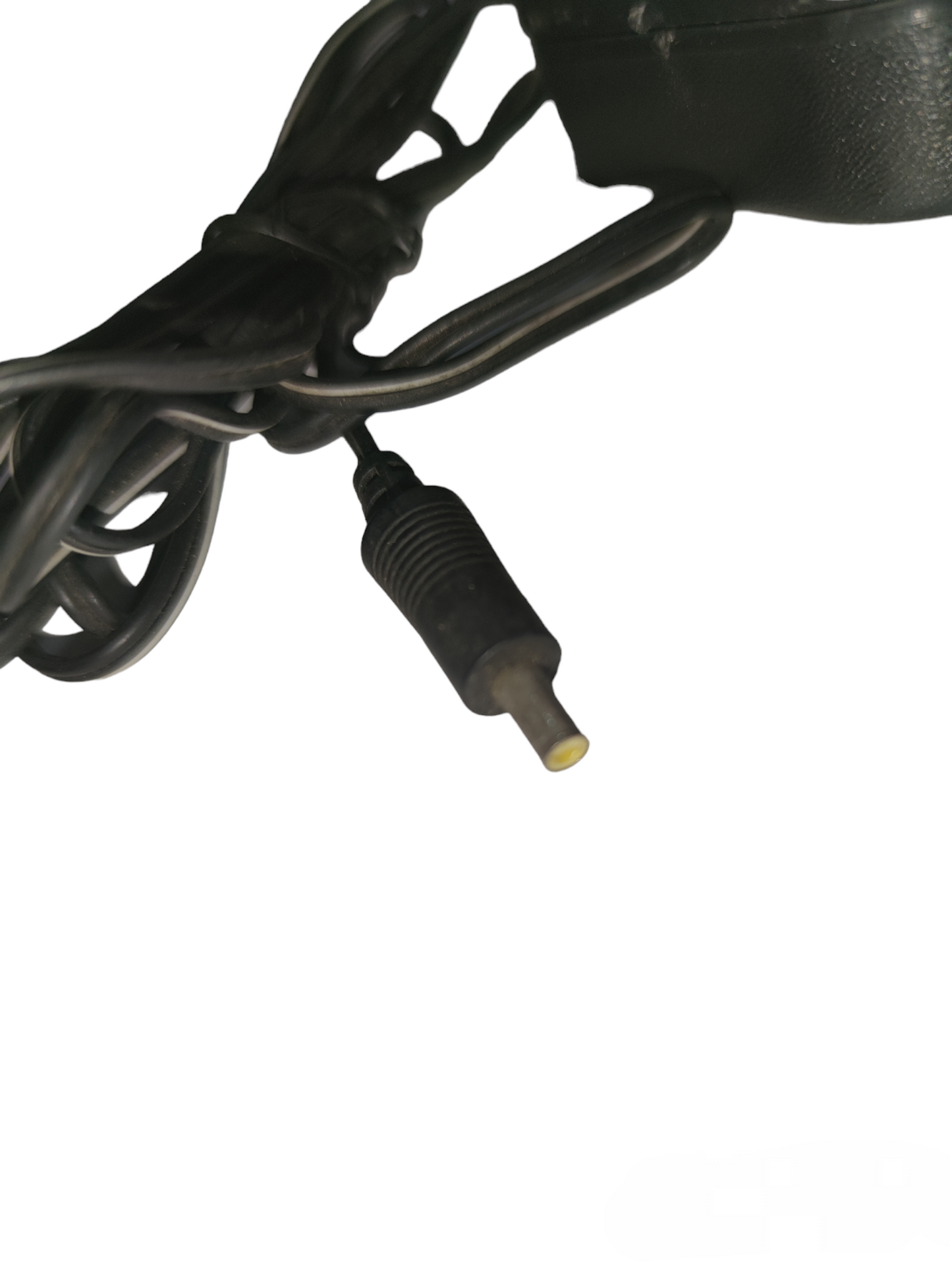 Knight Power Supply Output 220V Input with durable cable for reliable electrical connections