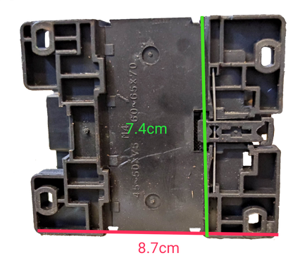 Fuji Magnetic Contactor Ith 60A 220V base component with detailed measurements on black background
