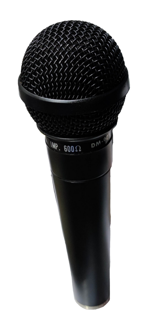 Sherman microphone with 5 meters cord featuring a black metal mesh grille and sturdy body