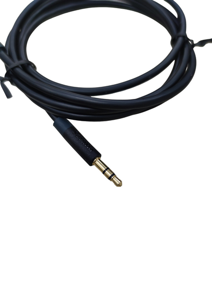 China made black 3.5mm gold plated audio cable male to male for connecting phones speakers and car aux stereo