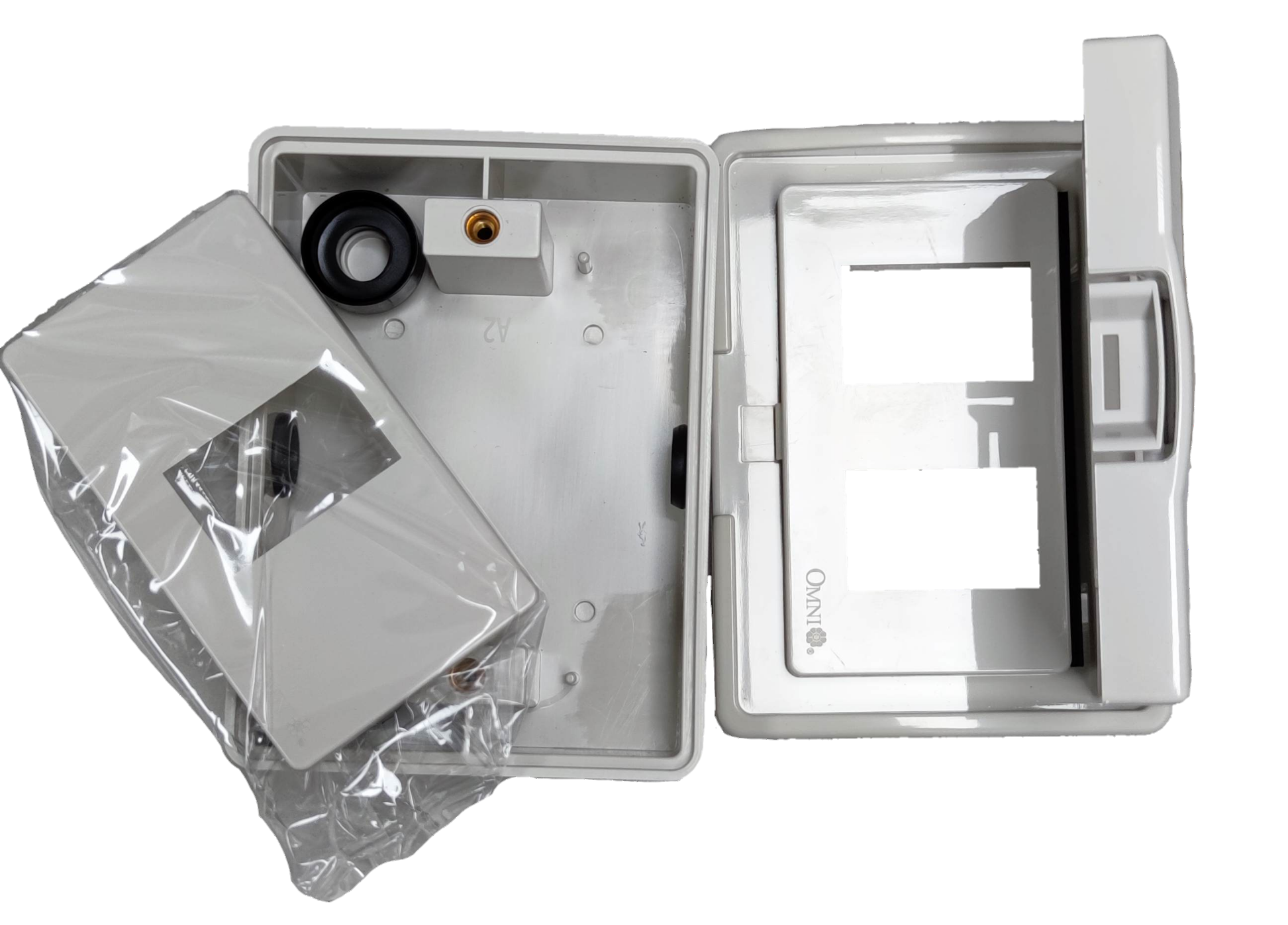 Omni 1 gang to 3 gang device cover for electrical installations with durable white finish