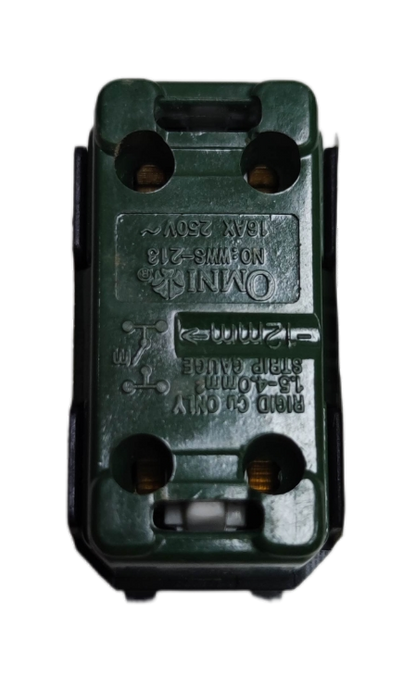 Omni 1 way switch 16A 250V in green with multiple connection points and durable design