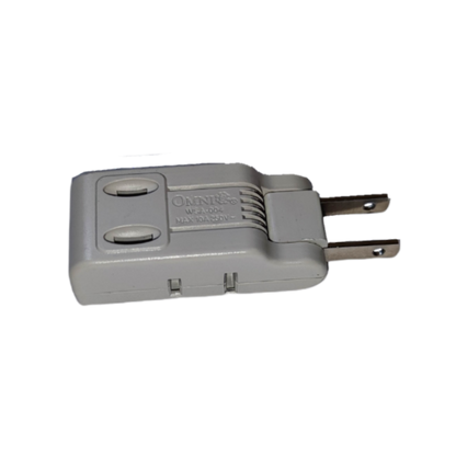 Omni 10A 250V electrical adaptor for connecting devices with dual outlets
