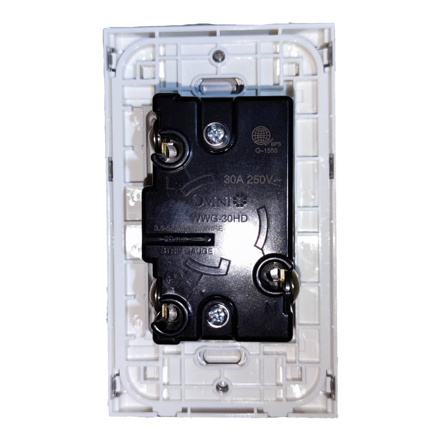 Omni 30A twistlock outlet with plate cover for secure electrical connections in homes or workshops
