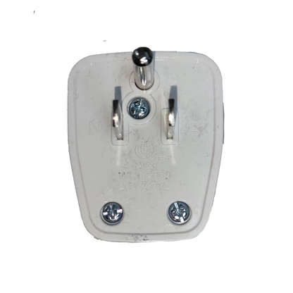 Omni flat pin plug WHG-008 20A 250V in white with a sturdy design for reliable electrical connections