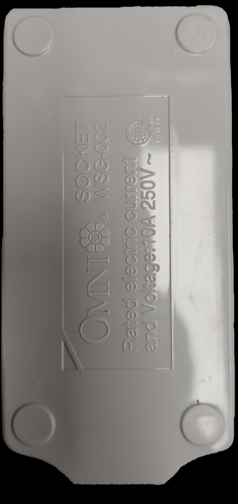 Omni universal outlet 2 gang electrical socket in white plastic housing for wall installation