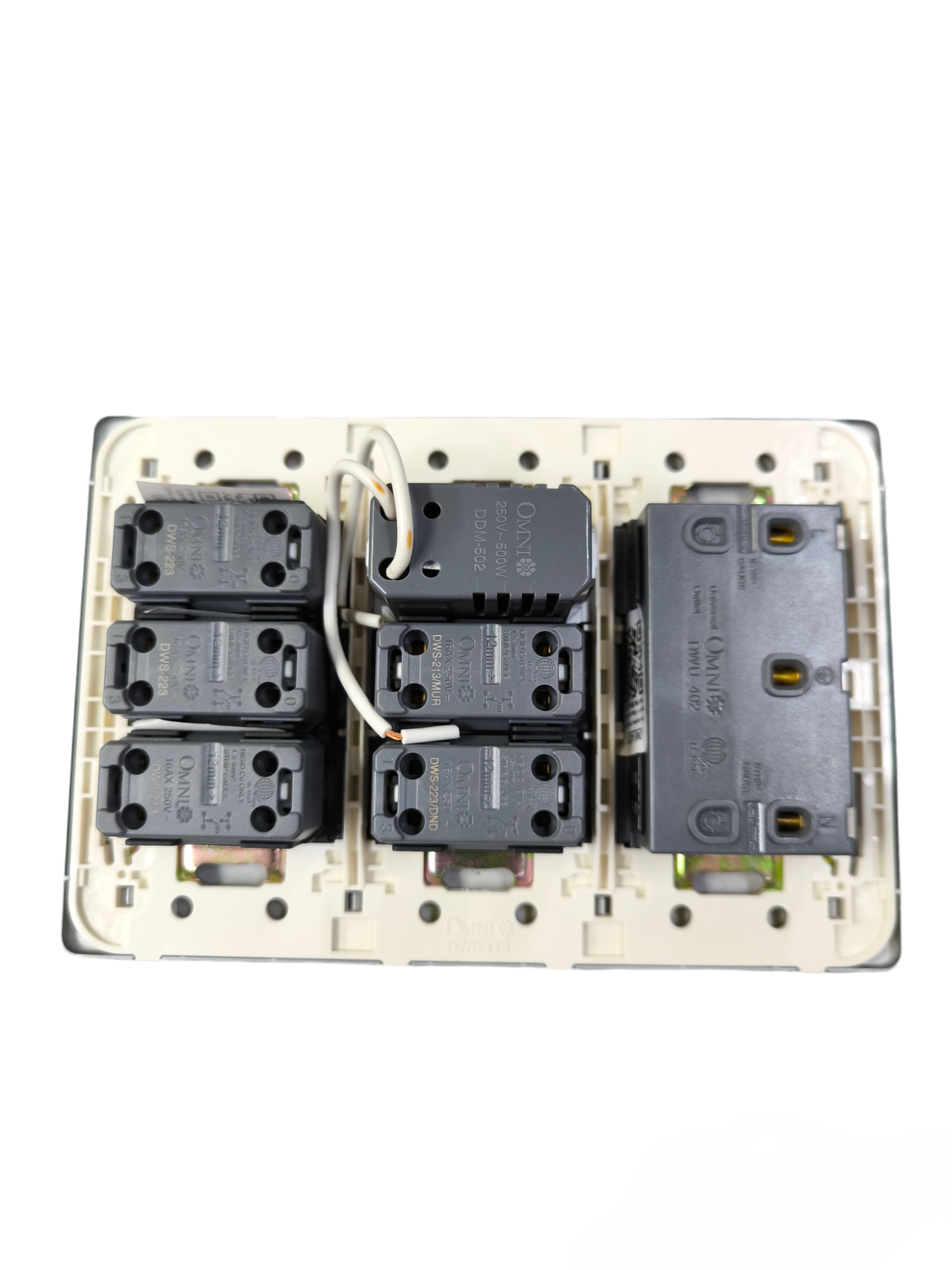 Omni Duplex Universal Outlet With Make up Room electrical component for Power Points Switches and Plugs