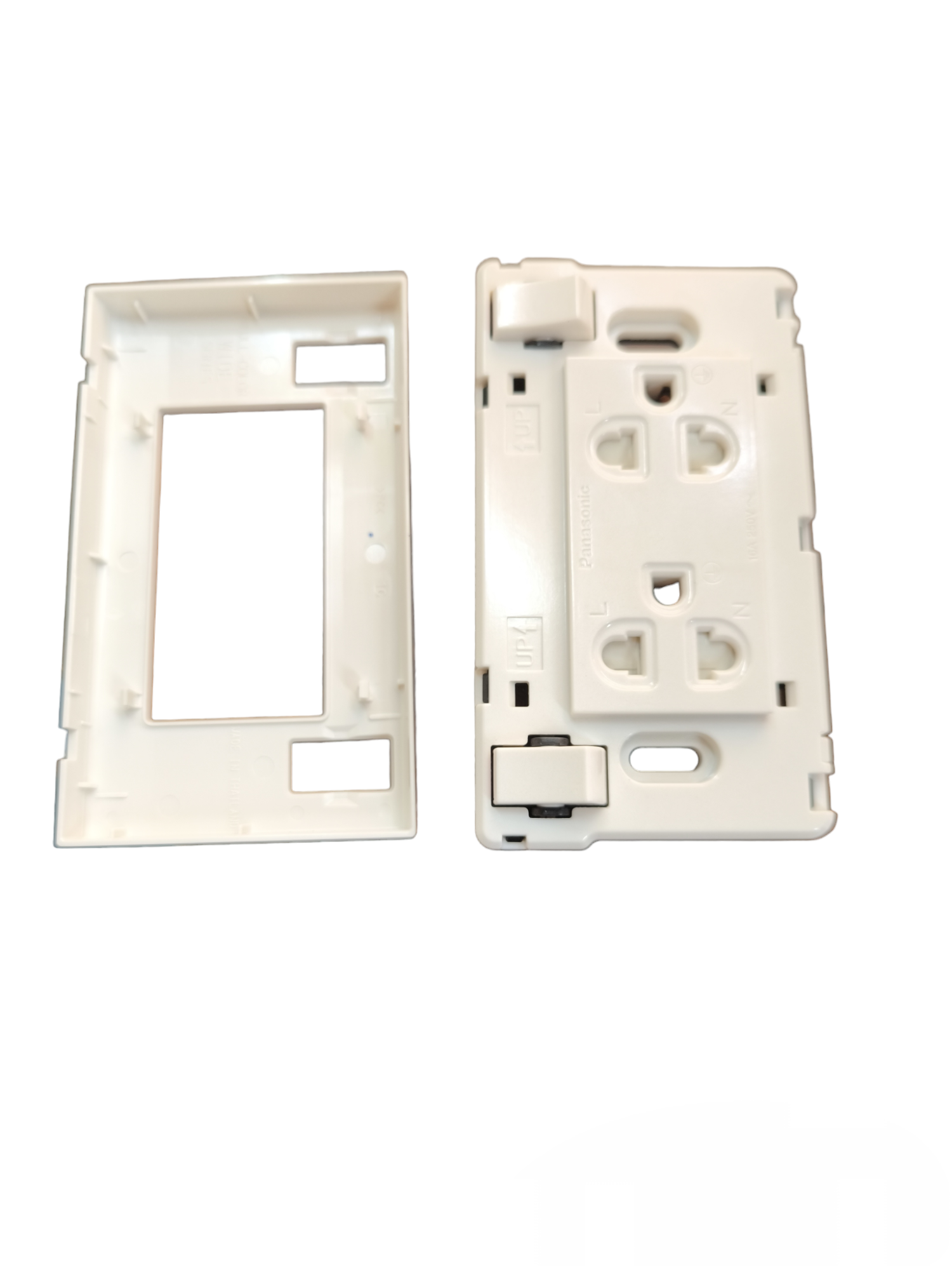 Panasonic 16A Duplex Universal Outlet 250V with removable cover for easy installation