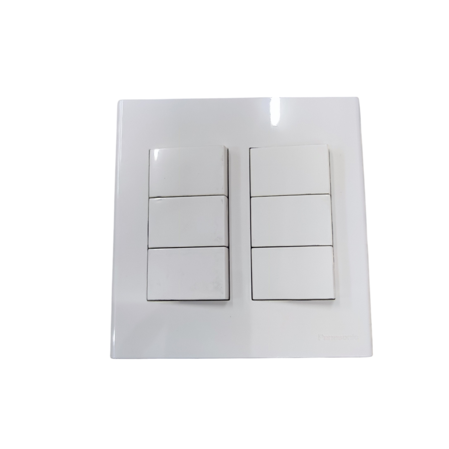 Panasonic 6 gang 4 way switch in white finish for controlling multiple lights
