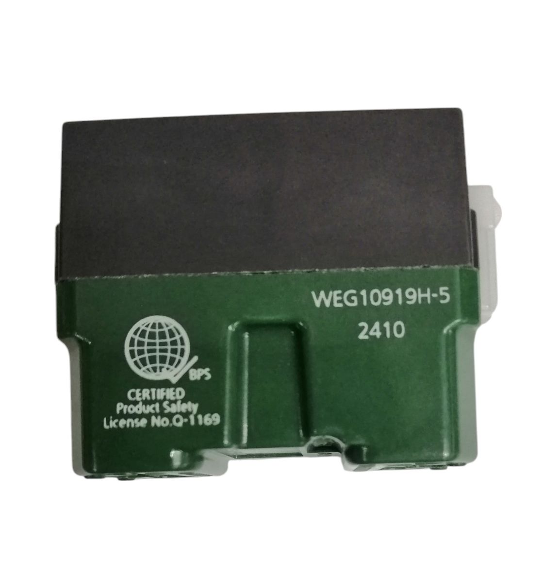 Panasonic universal outlet 16A power point module with product safety certification in black and green