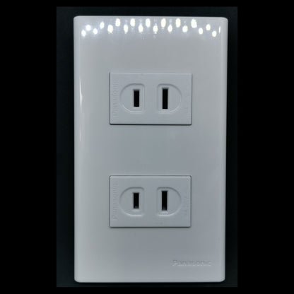 Panasonic WEG1001-5 WEG6802 outlet featuring a sleek white design for modern interiors