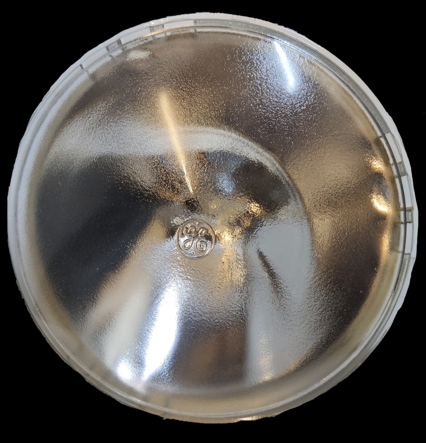 Electx Electrical Supply PAR 56 300W NSP 220V Clear incandescent bulb with textured glass surface