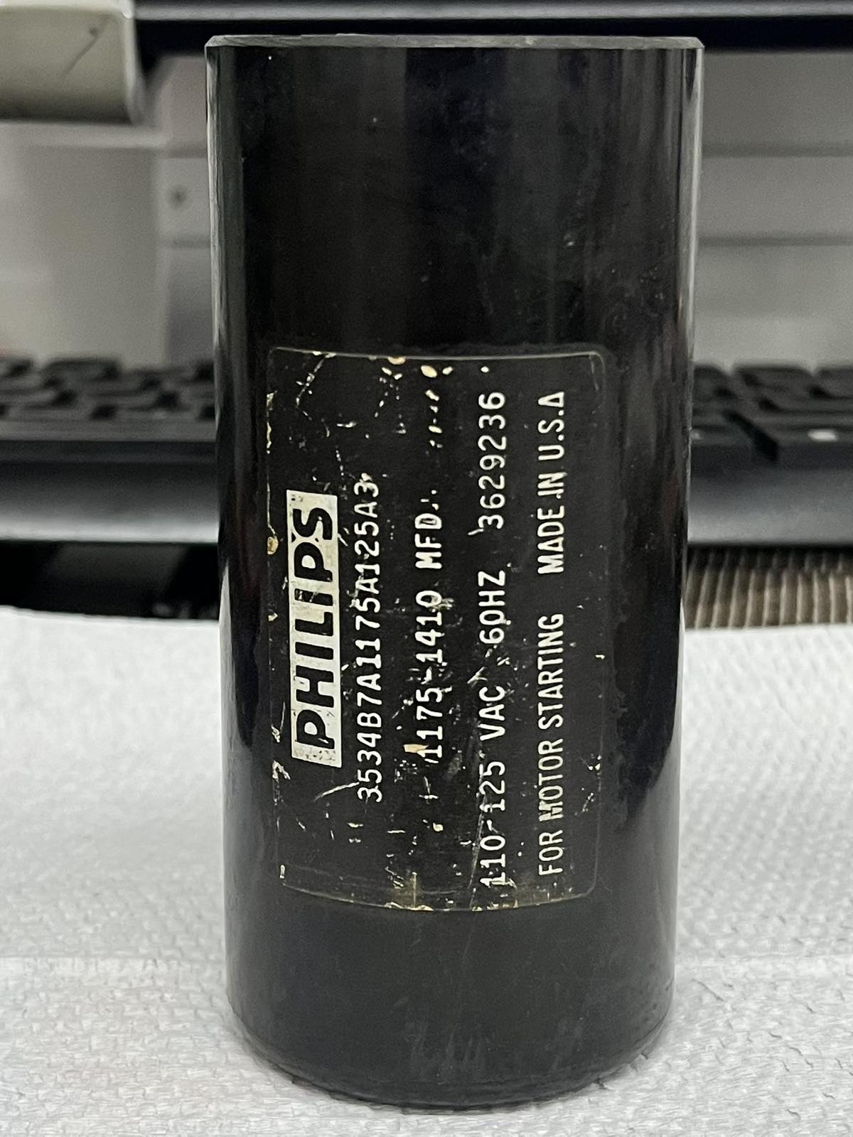 Philips 1175-1410MFD 110V motor start capacitor designed for efficient motor starting