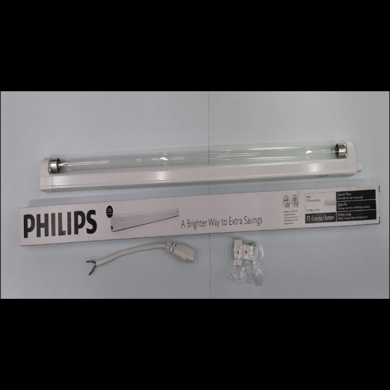 Philips 28W T5 UV-C germicidal tube with packaging and mounting accessories for effective sterilization