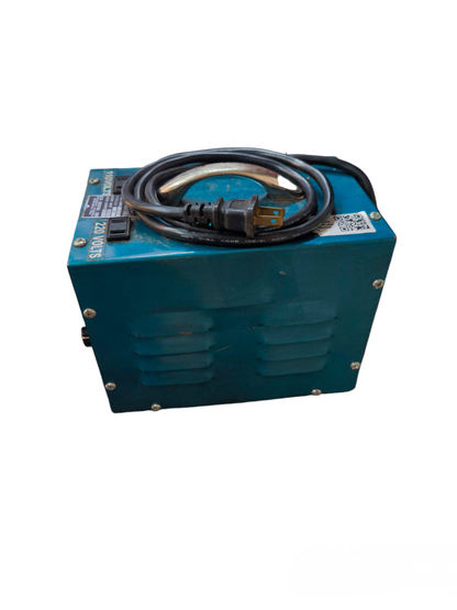 CE Pioneer 350W Variable Transformer 145 blue metal box with attached power cord