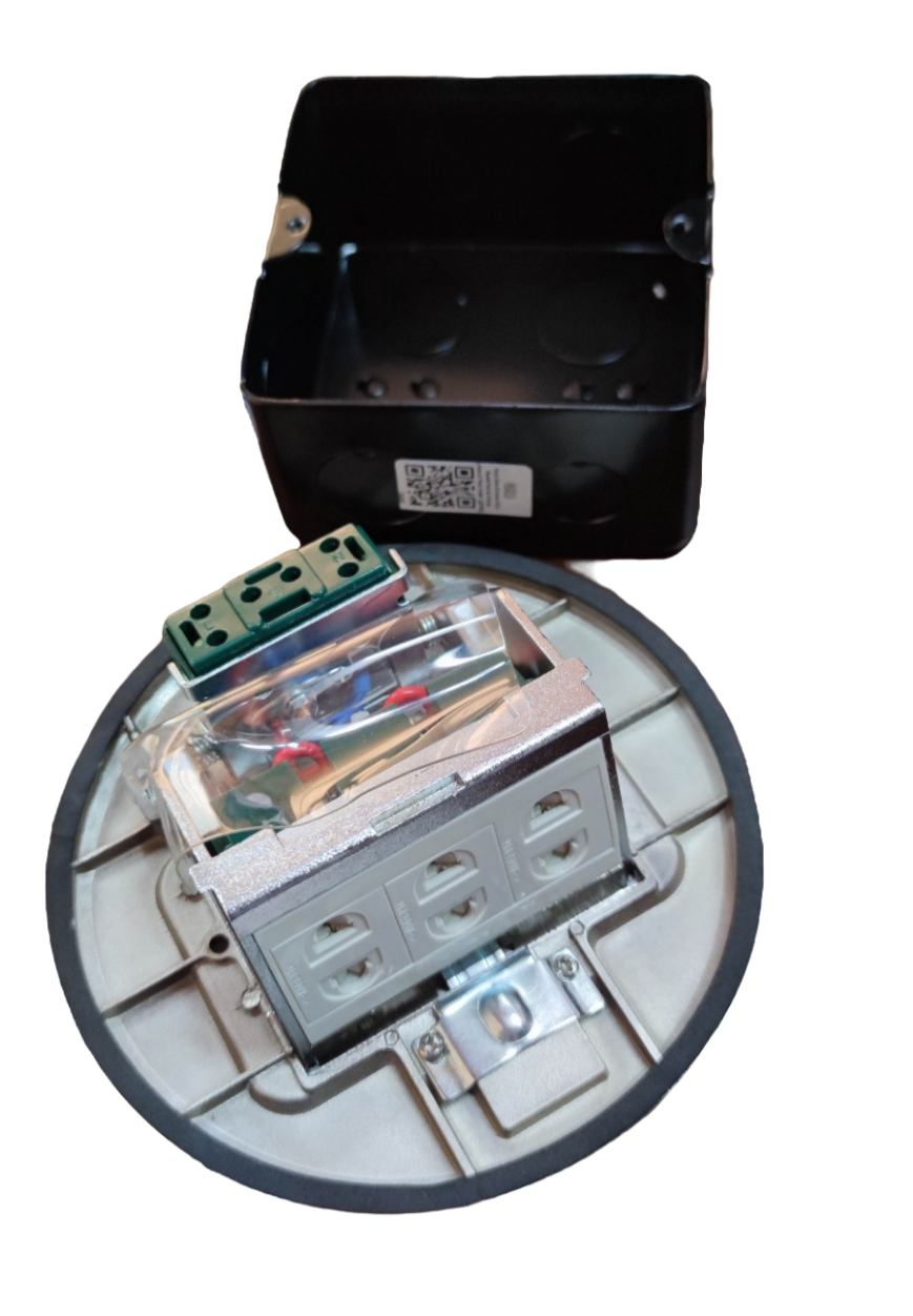 Royu Pop-Up 3 Gang Outlet Universal 10A 250V with metal casing and internal wiring components