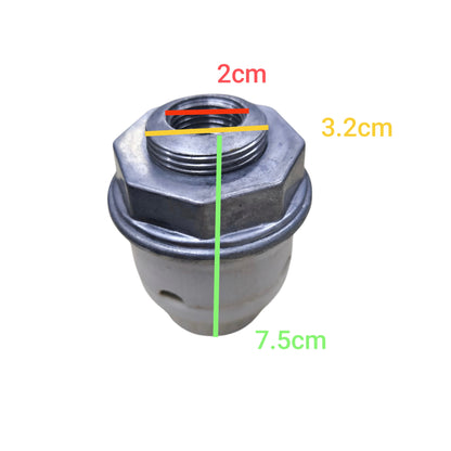 Amco porcelain E27 socket with bracket, featuring sturdy metal construction and accurate dimensions for lighting installation