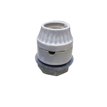 Amco porcelain E27 socket with bracket for secure and stylish lighting installations