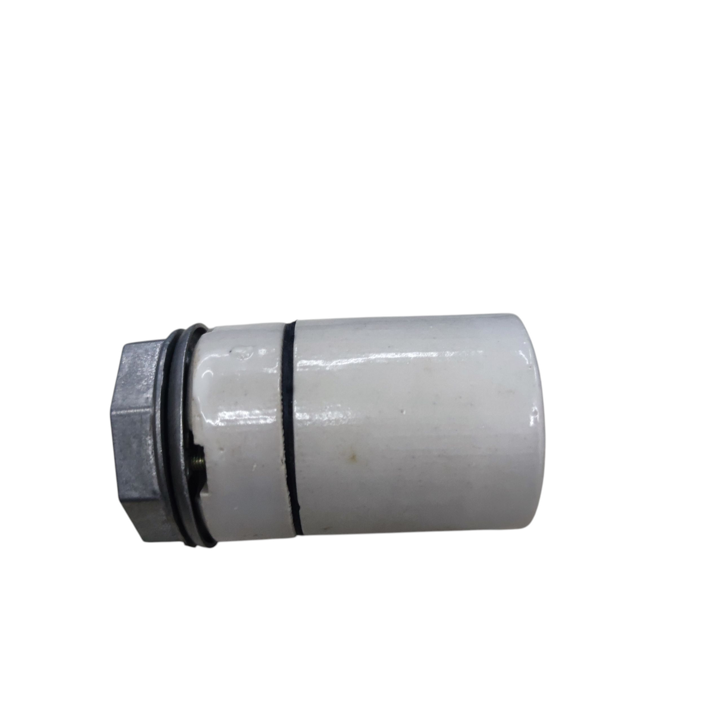 Porcelain E40 Socket Taiyou for durable lighting installations and accessories