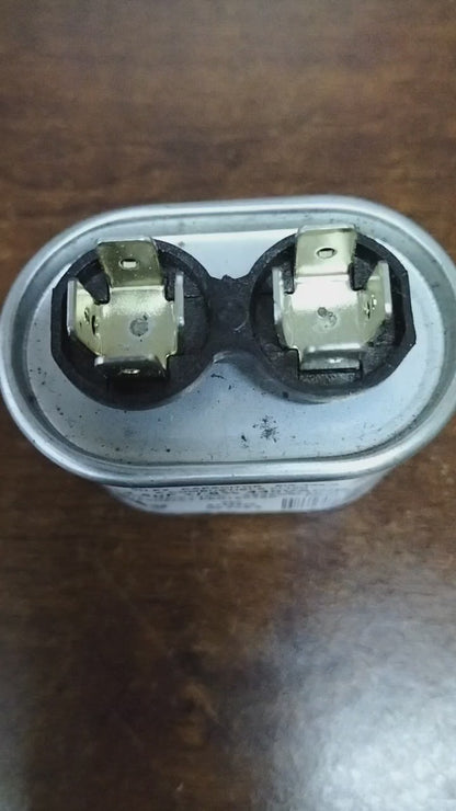 Mallory Oil-Filled Metallized Polypropylene Film Running Capacitor 2.5UF 440V AC 50/60Hz Cylindrical Aluminum Can, With Resin-Sealed Terminals, Assembled in MEXICO