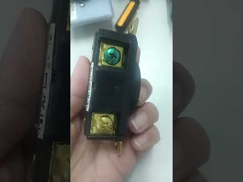 Grippes 20A Twist Lock Outlet 2P+E (3P) 250V  (NEMA L6) WJ6322B