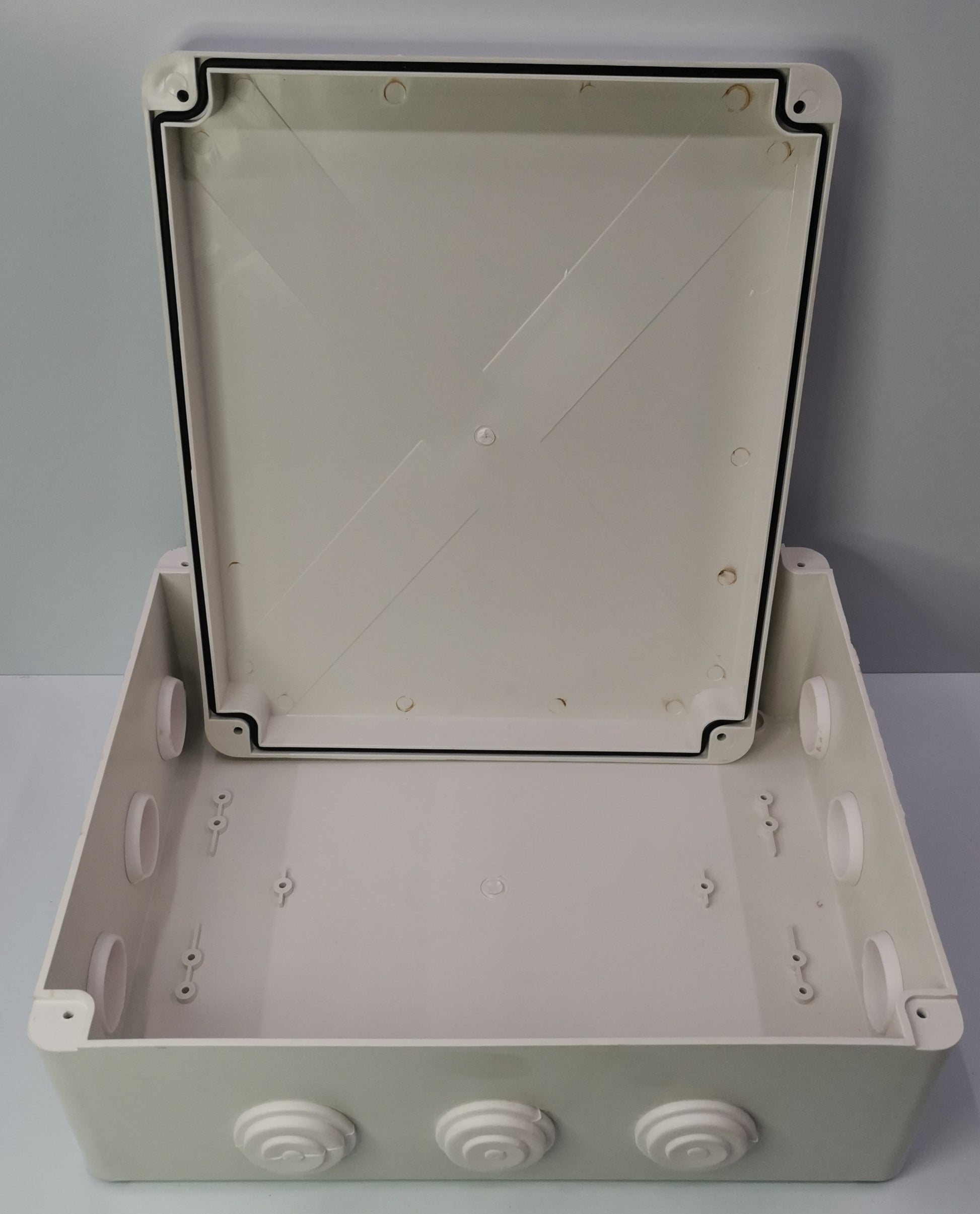 Grippes PVC Box 300x250x120 O Type electrical enclosure box with secure lid for circuitry protection