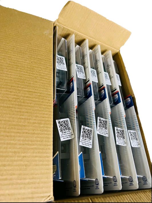 Royu Universal Outlet 15A 250V Dark Gray packaged in multiple units inside a cardboard box