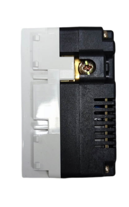 Royu Duplex Universal Outlet with 2 USB Port showing back side and wiring connections