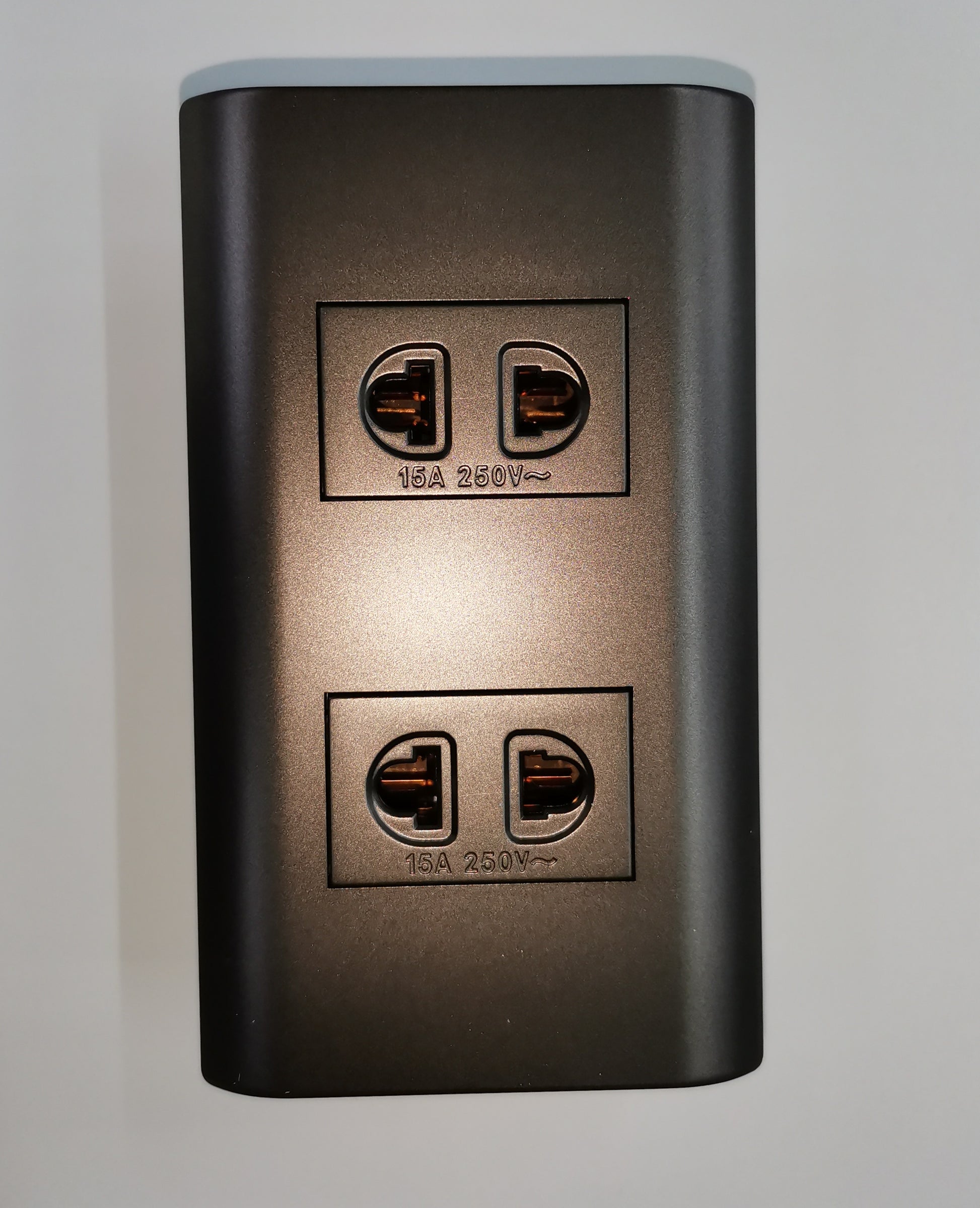 Royu dark gray plano series outlet with dual 15A 250V power points for electrical connections