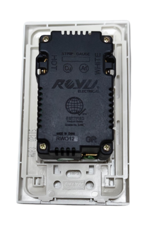 Royu Universal Outlet with Plate 16A 220V back view showing wiring connections and mounting frame