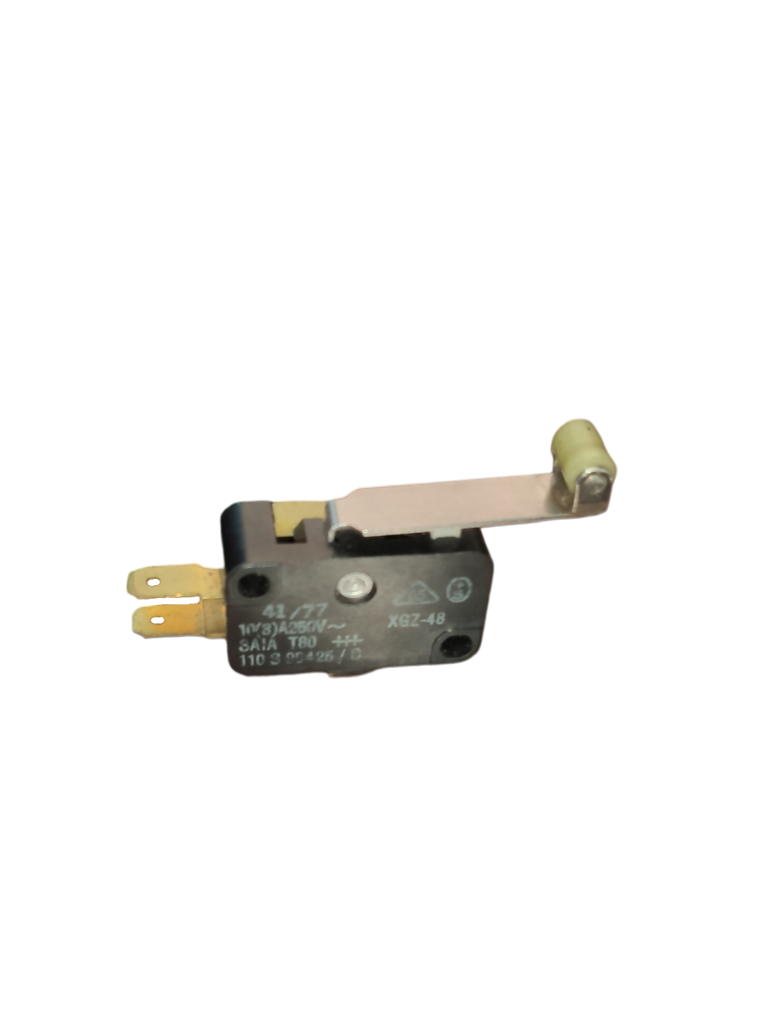 Miltac Microswitch with Roller 10A 250V for precise electrical switching in power points and plugs