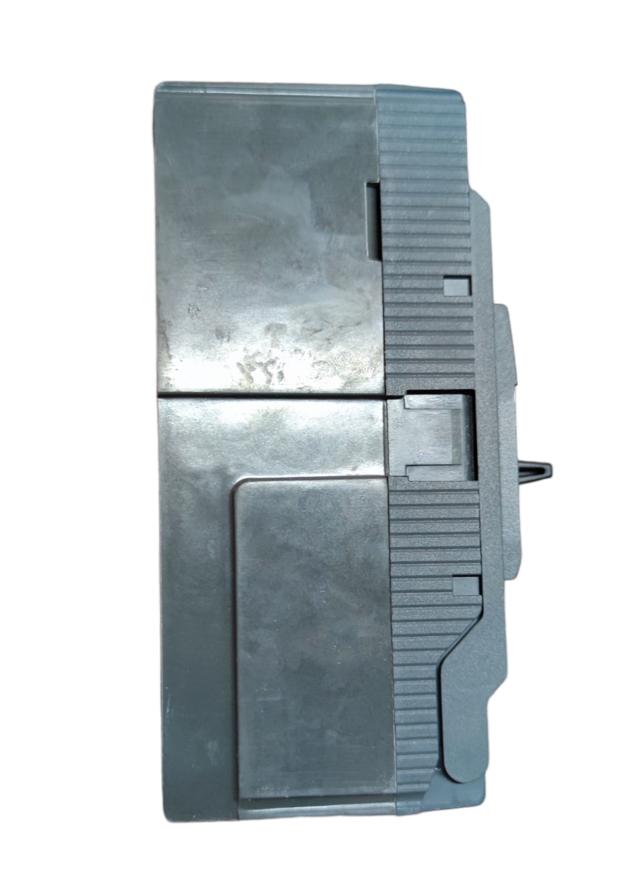 Schneider electrical 15A 10KAIC 3 pole MCCB 220V molded case circuit breaker black background