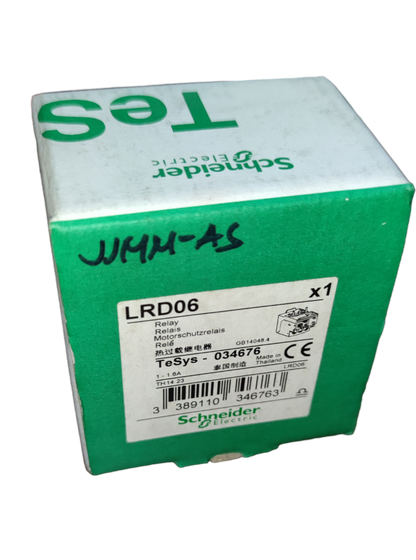 Overload Relay LRD06 Schneider packaging showcasing product details and brand logo