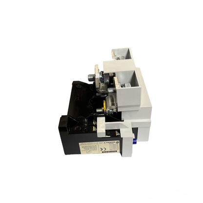 Shihilin overload relay S-P125T S-P100T power point switch and plug component in black and white