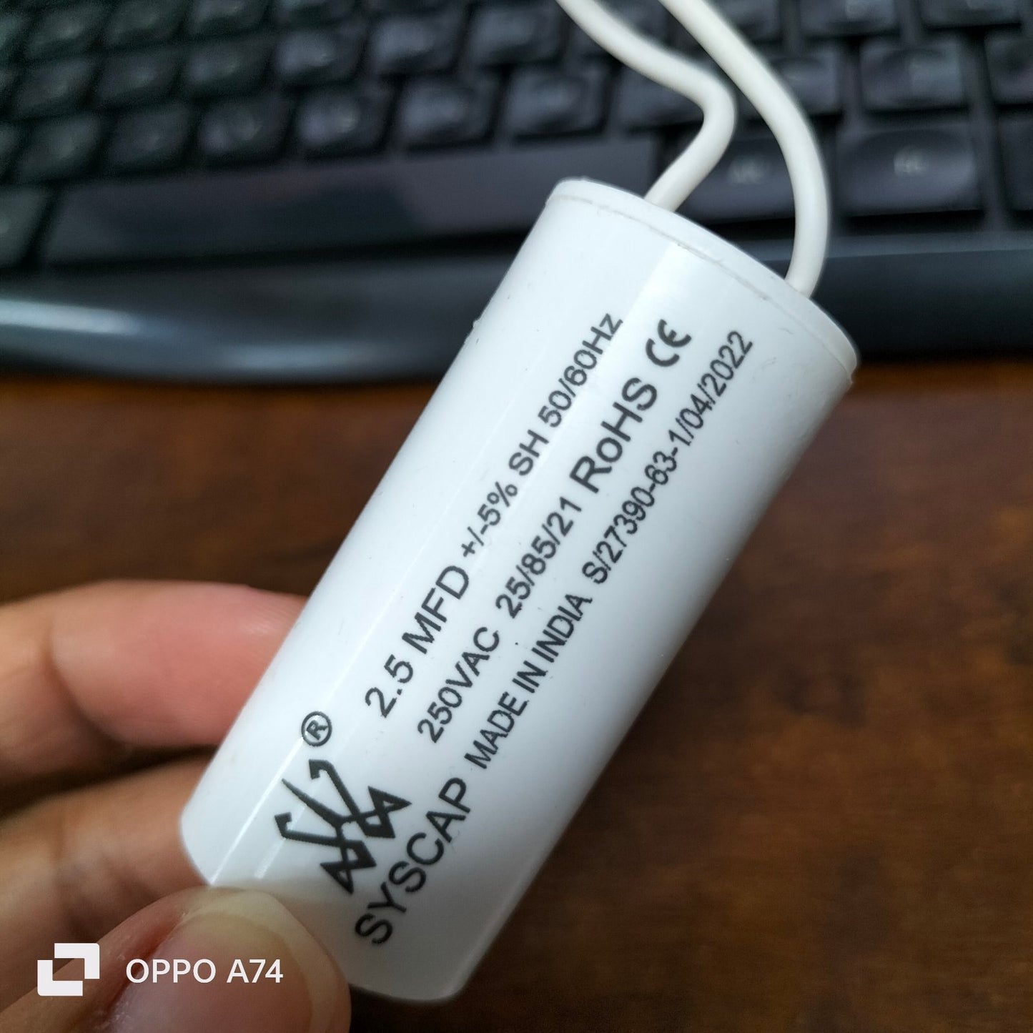 Syscap 250V AC motor running capacitor for efficient motor performance and reliability