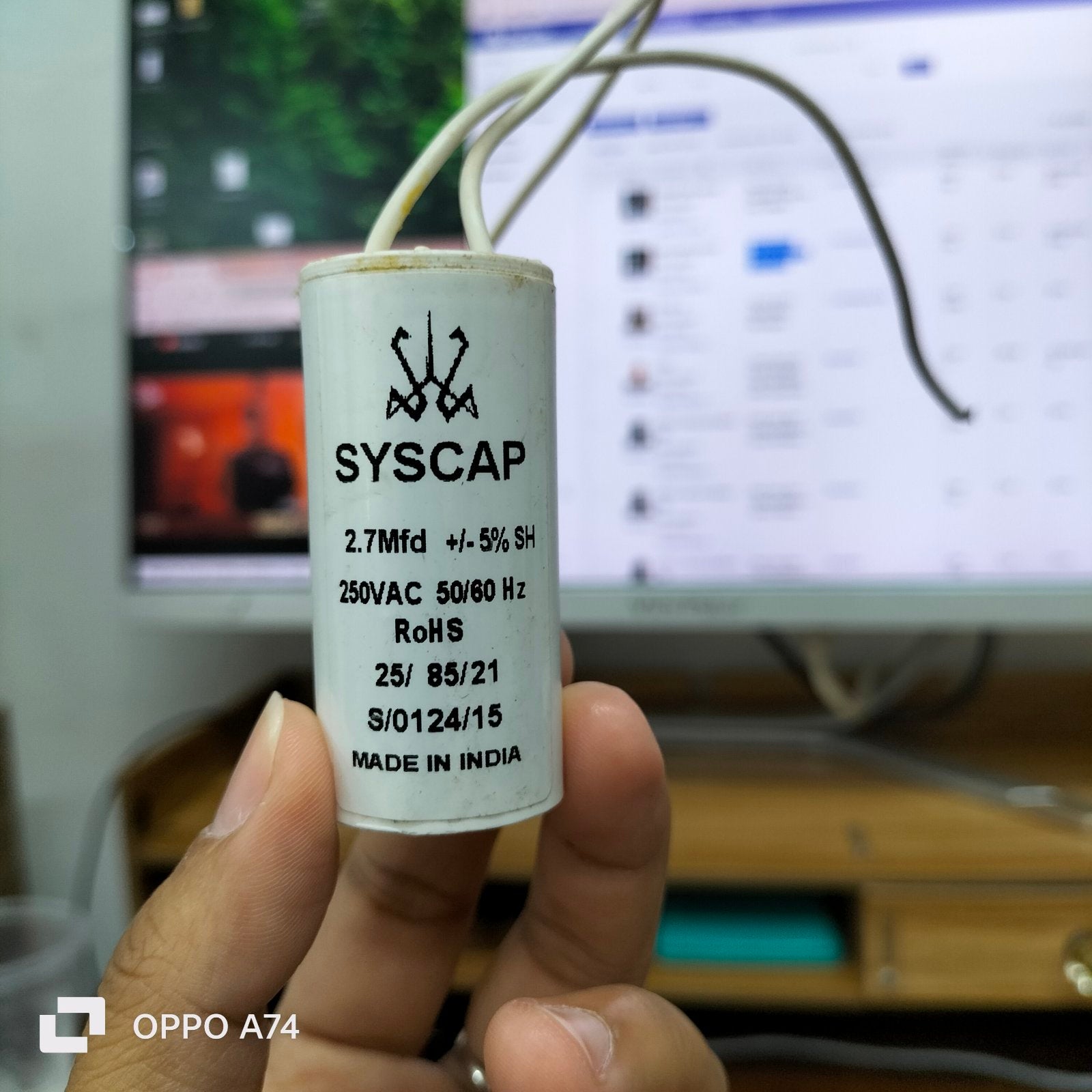 Syscap Motor Running Capacitor 2.7MFD250v for reliable electrical performance and efficiency