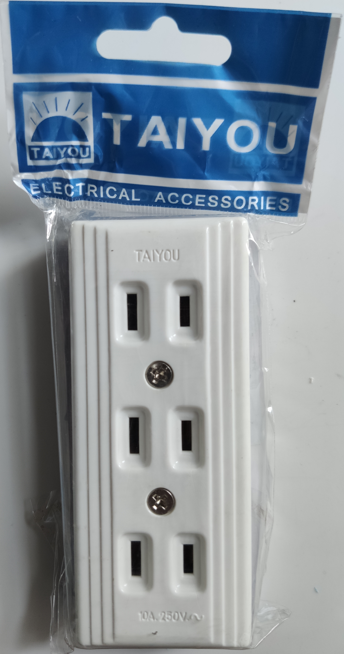 Taiyou 3 Gang Flat pin Outlet power strip with three flat pin sockets for electrical devices