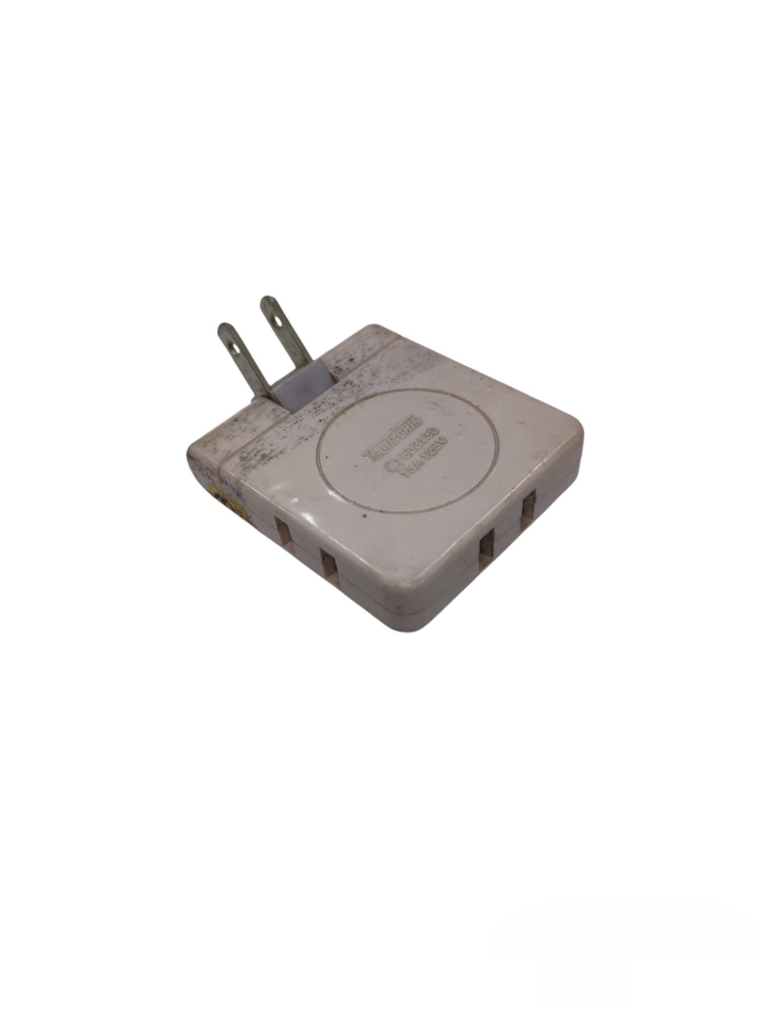 White China Type Cube Tap 15A 125V 1650W power tap with multiple outlets and compact design