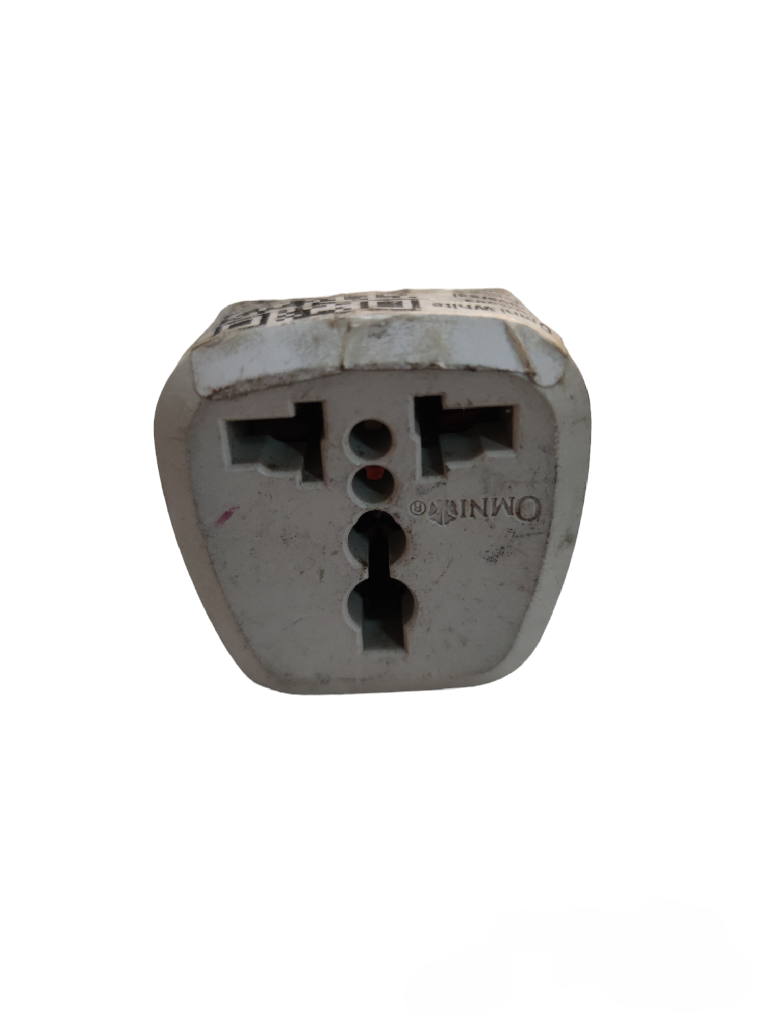 Omni Universal Adaptor 15A 125VAC white plug adapter with multiple socket types