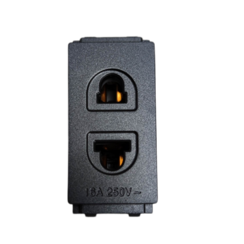 Omni universal outlet 16A 250V with dual sockets for versatile power connections