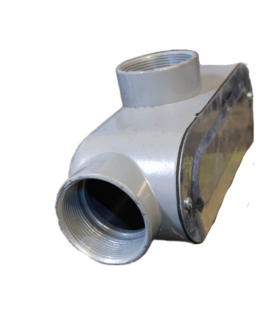 Local electrical conduit bodies threaded tee type with metal finish and removable cover for wiring access
