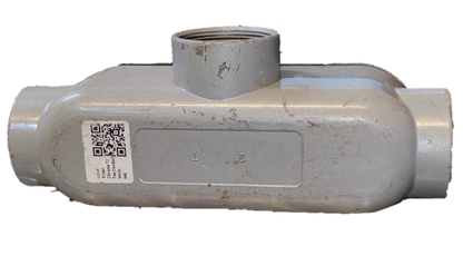 Local vendor conduit bodies threaded tee type electrical circuitry part in gray metal